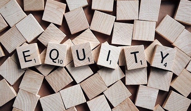 அயல்நாட்டு பங்குகளில் நேரடியாக முதலீடு செய்ய உள்ளீர்களா ? – கவனிக்க வேண்டிய முக்கிய விஷயங்கள்